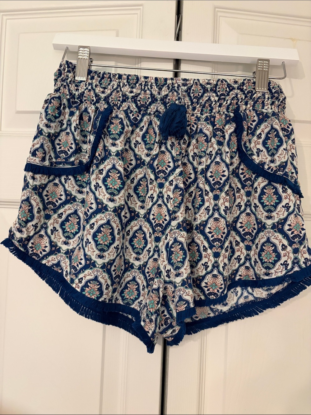 Lounge Shorts Blue and White And Pink Bohemian Printed Pom-Pom Japna  - Medium